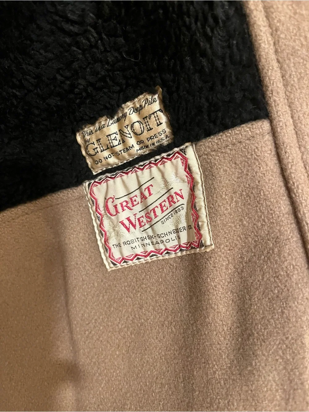 N/A classic camel